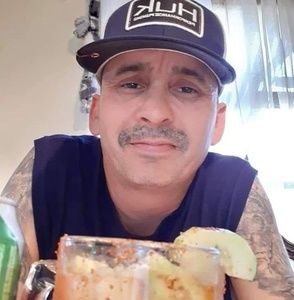 Meet your Posher, Efrain